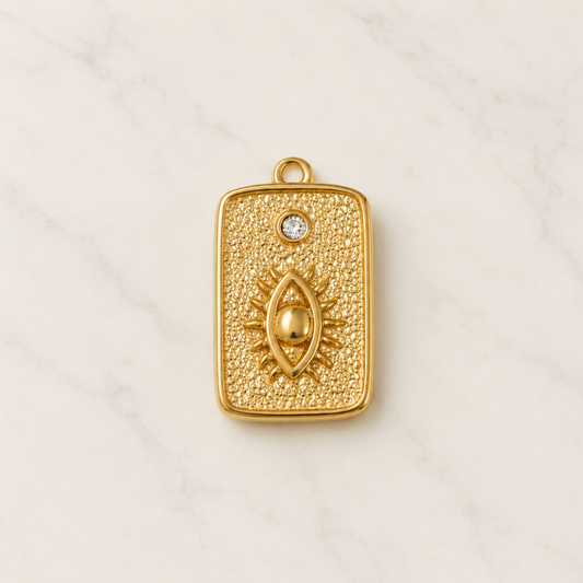 The Charm Bar – Hochwertiger, personalisierbarer Schmuck aus 18K PVD vergoldetem 316L Edelstahl. Wasserfeste Halsketten, Charms und Armbänder für einzigartige Kombinationen – jeder Charm erzählt deine Geschichte. Nazar-Charm. Pandora. Evil eye Charm. 