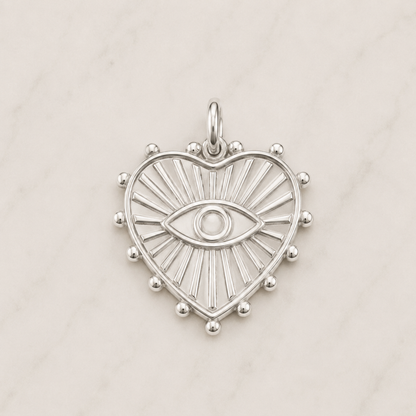 The Charm Bar – Hochwertiger, personalisierbarer Schmuck aus 18K PVD vergoldetem 316L Edelstahl. Wasserfeste Halsketten, Charms und Armbänder für einzigartige Kombinationen – jeder Charm erzählt deine Geschichte. Nazar  Charm Evil Eye Charm.